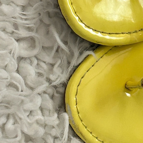 $19 clearance Sam Edelman Circus Yellow Canyon Medallion Sandals 7.5 flaw S16 - Picture 8 of 11